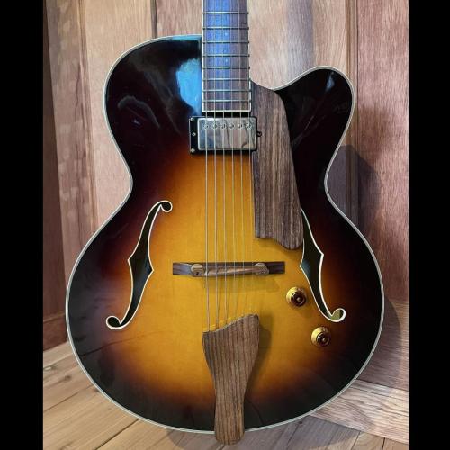Eastman AR-403CE/SB
