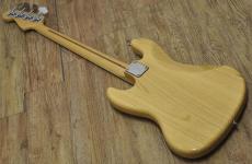 Fender American Vintage 74 Jazz bass_2
