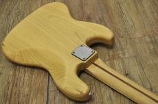 Fender American Vintage 74 Jazz bass_11