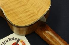 Alulu 閉店SALE! Carp (鯉)Inlay Solid Curly Maple Concert Ukulele #5550_3