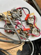 Rickenbacker 325V63 Jetglo 1993_9