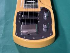 Fender DELUXE-6_6