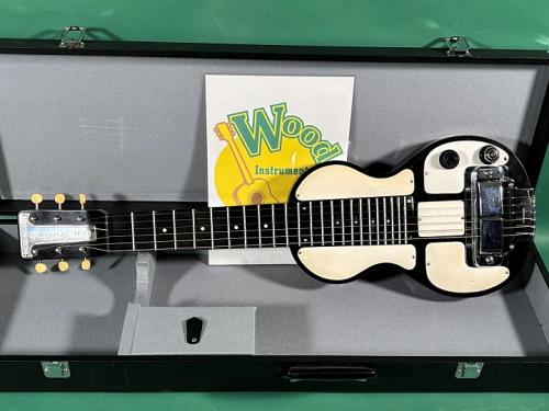 Rickenbacker MODEL-B