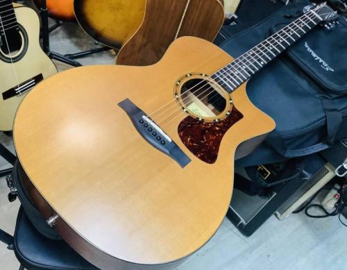 Eastman  AC122-2CE オール単板　イーストマン　エレアコ