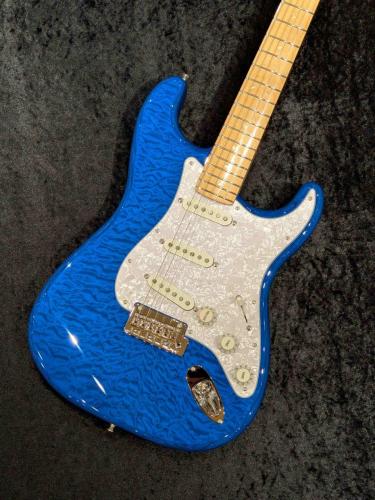 Fender FSR Made in Japan Hybrid II Stratocaster, Maple Fingerboard, Sapphire Blue Transparent