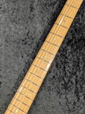 Fender FSR Made in Japan Hybrid II Stratocaster, Maple Fingerboard, Sapphire Blue Transparent_3
