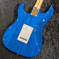 Fender FSR Made in Japan Hybrid II Stratocaster, Maple Fingerboard, Sapphire Blue Transparent_7