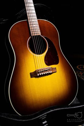 Gibson J-45 Red Spruce Honey Burst / 2023