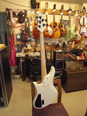 JIENIE BASSES Essential MJ-5_3