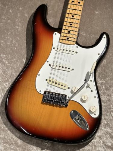 Fender 1974 Stratocaster Sunburst / Maple【3.54kg】