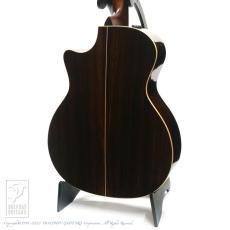 Taylor 814ce DLX V-Class_4