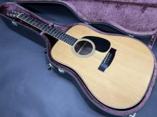 S.Yairi YD-303 / Original  S.yairi Peg・Solid Spruce Top・Side and Back Siam-Gaki (Ziricote)・Ebony Fingerboard and Bridge・White and Black Multi Binding・Under Finish Black Pick guard  【With Hard Case】  1976年製