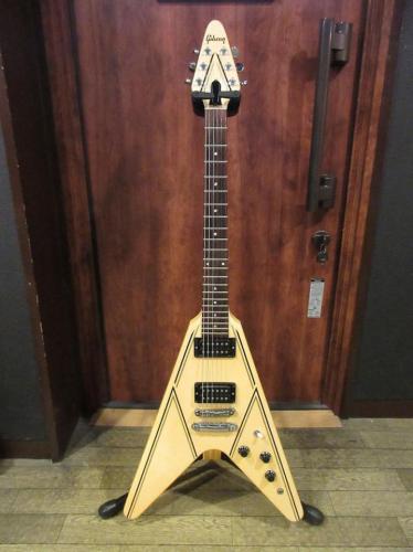 Gibson Limited Edition Flying V Designer Series White