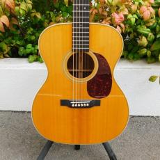 Martin 000-28