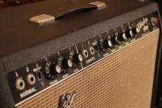 Fender 1964 Vibrolux_3