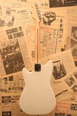 Fender 1957 Musicmaster "Anodized Pickguard with Wide Nut Width Neck"_2