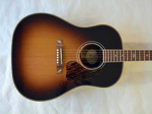 Gibson J-45 CUSTOM