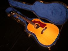 Gibson J-50【L.R.Baggs Element搭載でライブでも即戦力 コンディション良好でお手頃なJ-50が入荷しました! 】解説試奏動画ご覧下さい。_3