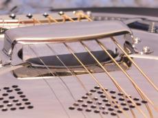 Republic Guitars Parlor Size Miniolian Sunburst / Diamond cone cover_11