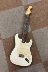 Fender Made in Japan Traditional 60s Stratocaster, Rosewood Fingerboard, Olympic White