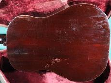 Gibson J-35_3