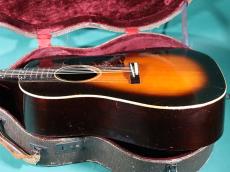 Gibson J-35_4