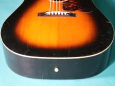 Gibson J-35_11