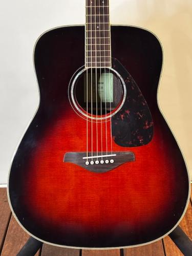 YAMAHA YAMAHA FG830　※当店で初心者の方を対象に「アコギの弾き方教室」を開講しております♪詳しくは本文内容をご参照ください。