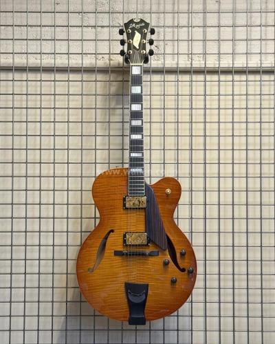 D'Aquisto DQ-JZ-2H (Jazz Line)