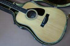 YAMAHA L-10 / Original TM-50G Peg・Solid Ezo Spruce Top・Solid Jacaranda Side and Back・Ebony Fingerboard & Bridge・Trapezoid Bridge・Tortoise Color Pick guard【With Original Hard Case】1970年代製_2
