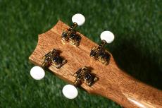 Famous FS-S10 BK Soprano_6