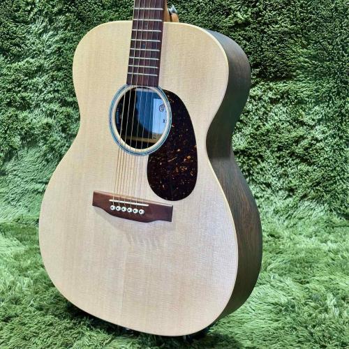 Martin 000-X2E BRAZ #2976658【スプルーストップ単板/HPLボディ】【エレアコ仕様】