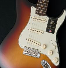 Fender American Vintage II 1961 Stratocaster 3-Tone Sunburst【3.68kg】【V2557037】