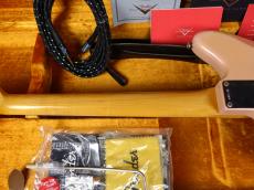 Fender Custom Shop 1962 Jazzmaster Relic MH Shell Pink 2009_9