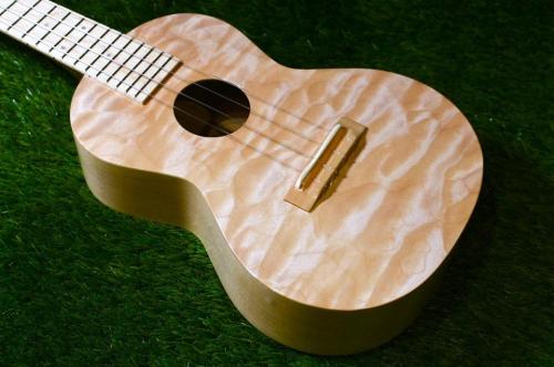 tkitki ukulele ECO-C+ Maple Concert【S/N1555】