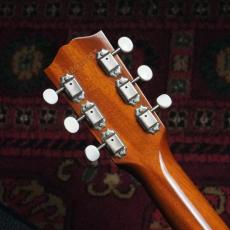 Gibson J-35 w/ LR Baggs Element_9