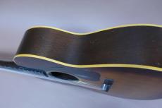 Gibson LG-1 / Spruce Top・Mahogany Side and Back・Jacaranda Fingerboard・Rectangular Bridge・Teardrop Small Pick guard・Nut Width 42,8mm Regular Neck・Ladder Bracing【With Gig Case】1953年頃製_5