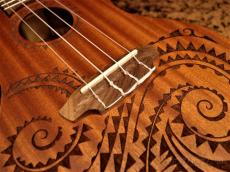 Luna Guitars Uke Tattoo Mahogany Concert w/Preamp 【コンサート/マホガニー】【カッタウェイ】【ピックアップ搭載】【10回金利0%対象】【送料込】_5