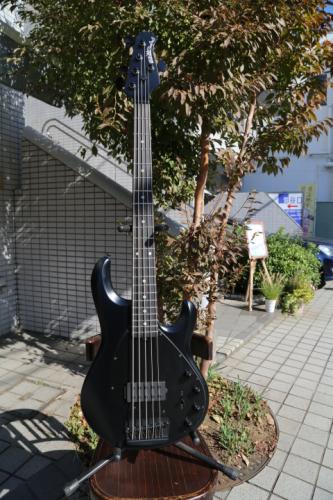 MUSIC MAN Stingray 5 Stealth Black