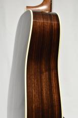 Martin D-28 #2997436【濃い色味で均等な木目のサイド&バック】_6