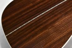 Martin D-28 #2997436【濃い色味で均等な木目のサイド&バック】_9