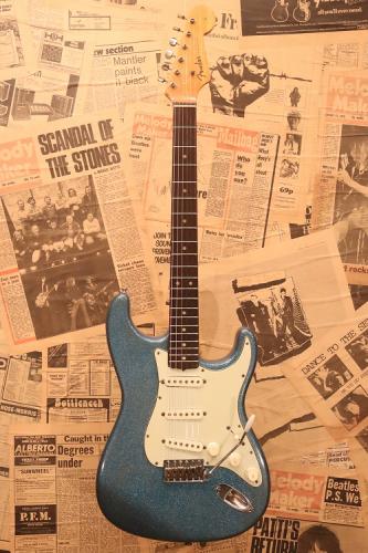 Fender 1963 Stratocaster "Sparkling Blue Re-Finish"