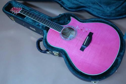 Morris TC-16 SPK / See-through pink・Englmann Spruce and Flame Sycamore Top・Solid African Mahogany Side and Back・Ebony Fingerboard and Bridge・Clear guard・With L.R.Baggs Element【With Original Hard Case】 2020年製