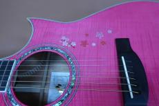 Morris TC-16 SPK / See-through pink・Englmann Spruce and Flame Sycamore Top・Solid African Mahogany Side and Back・Ebony Fingerboard and Bridge・Clear guard・With L.R.Baggs Element【With Original Hard Case】 2020年製_12