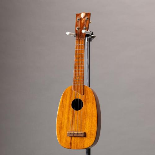 Kamaka Soprano Pineapple Gold Label