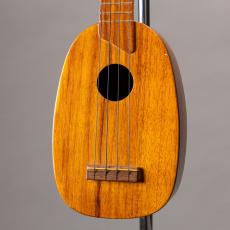 Kamaka Soprano Pineapple Gold Label_2