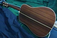 Martin D-42 / Vertical Logo・Abalone Trim and Rosette and Bridge Inly・Ebony Fingerboard and Bridge・Mahogany Neck・Solid Spruce Top・Solid Rose Side and Back・L.R.Baggs Pickup【With Original Hard Case】2001年製_5