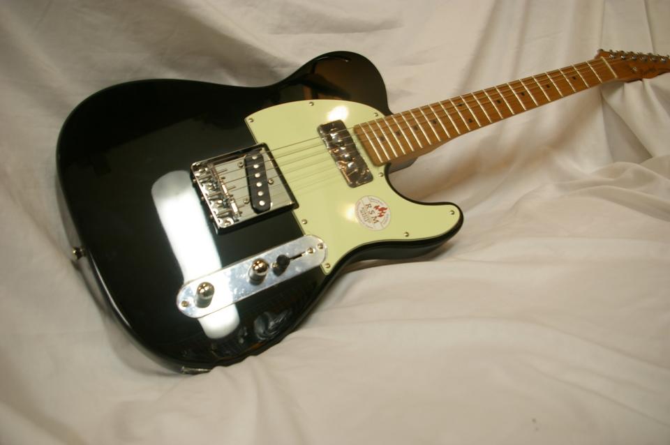 Bacchus BTE-2-RSM/M BLK エレキギター（美品） Bacchus Universe Series BTE-2-RSM/M -BLK- │ ブラック