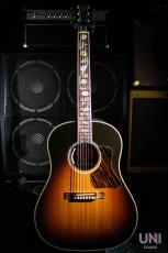 Gibson J-45 Vine Custom / 2008_3