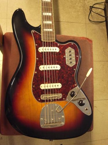 Squier by Fender Classic Vibe Bass VI